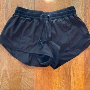 Lululemon Original Hotty Hot Short Black 6